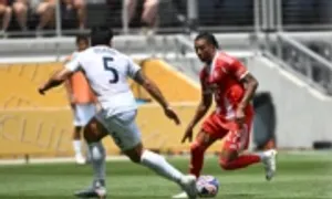 Bayern 10-0 Auckland