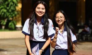 Hai nữ sinh là thủ khoa thi lớp 10 TP HCM Hai nữ sinh là thủ khoa thi lớp 10 TP HCM