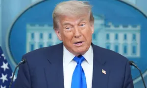 Ông Trump nói sẽ đề cử người ủng hộ giảm lãi làm Chủ tịch Fed Ông Trump nói sẽ đề cử người ủng hộ giảm lãi làm Chủ tịch Fed