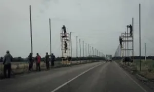 Ukraine chăng lưới bảo vệ các tuyến đường tới Donetsk