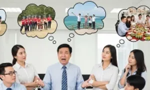 Vui mừng vì công ty 'hết tiền' đi teambuilding