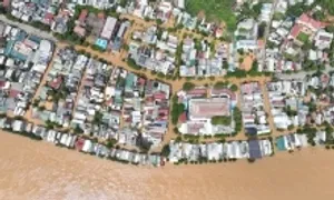Miền Bắc giữa tuần mưa, cuối tuần nắng nóng