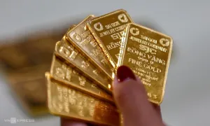 Giá vàng miếng lập kỷ lục mới, vượt 130 triệu đồng Giá vàng miếng lập kỷ lục mới, vượt 130 triệu đồng