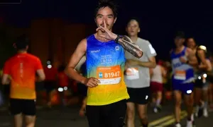 Thịnh Suy tự lên giáo án, chạm mốc sub2 bán marathon