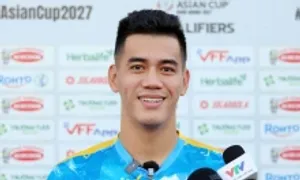 Tiền đạo Tiến Linh không bận tâm án phạt của Malaysia