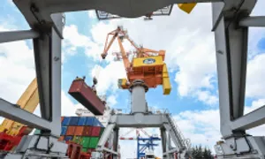 Xuất nhập khẩu vượt 680 tỷ USD sau 9 tháng Xuất nhập khẩu vượt 680 tỷ USD sau 9 tháng