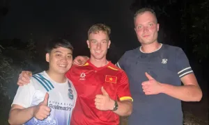 Huy động máy cày vào rừng sâu cứu hai khách Hà Lan bị lạc