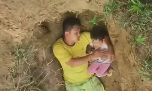 Cuộc đời mới của cô bé nằm dưới mộ để 'làm quen với cái chết'