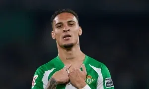 Antony lập cú đúp siêu phẩm, được ví như 'phù thủy'