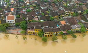 Các sông ở Huế, Đà Nẵng lên báo động ba, nhiều nơi tái ngập